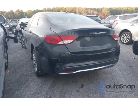 2015 Chrysler 200 Limited z USA, uszkodzony, nr VIN 1C3CCCAB2FN732409